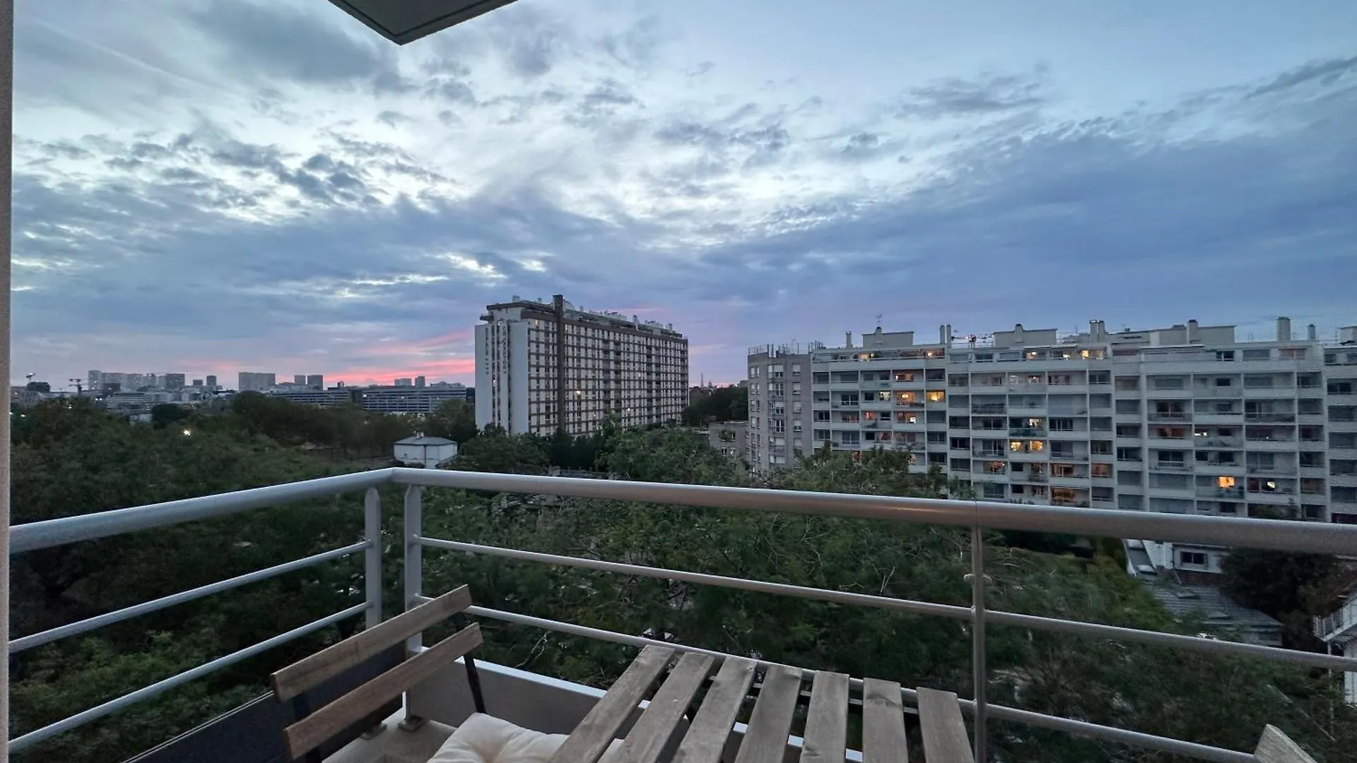 T3 Balcon Parking Clim 3Mn Pied Metro 8 Et T3 Daire Paris Fransa